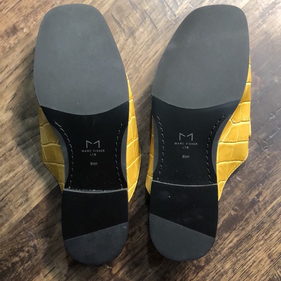 Marc Fisher Mule - Picture 2 of 4